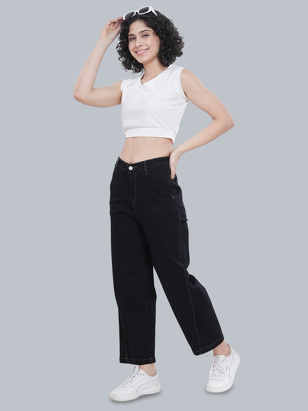 MM-21 Women Carrot Fit Black Jeans-GA104